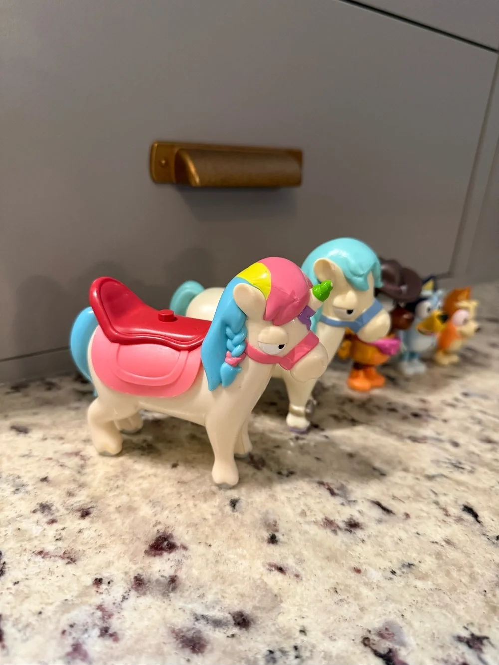 Bluey figures — Pony Lady Bingo Unipony Pony Rides Stable Playset Pieces Rare